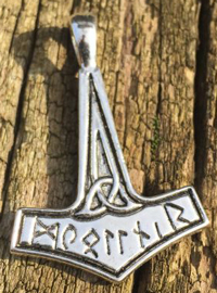Anhänger- Thors Hammer mit Runen Anhänger- Thors Hammer mit Runen